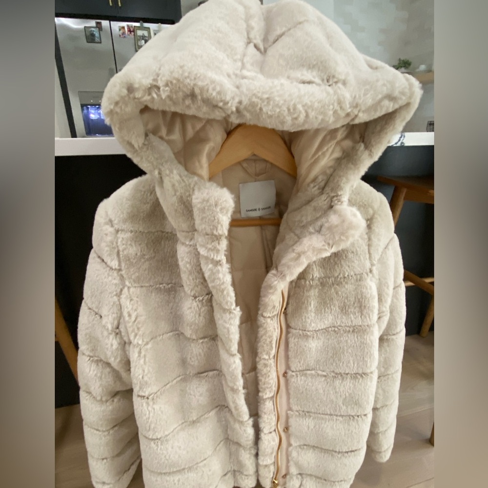 SAMSOE Buttery Soft Perfect Condition Jacket w/ oversized hood